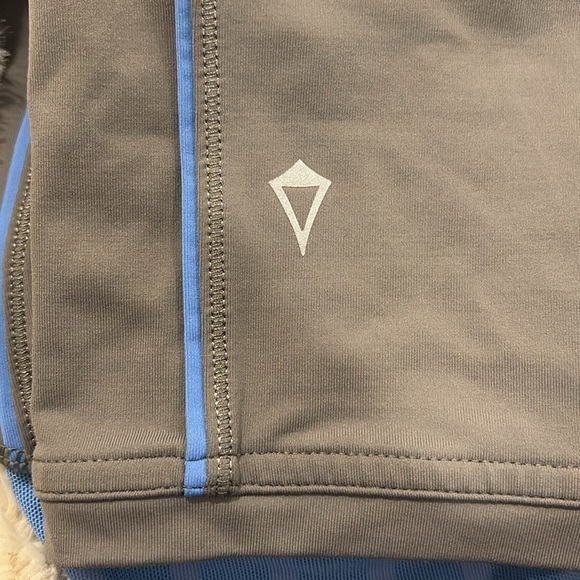 Ivivva by lululemon cropped capris leggings in grey in blue - Picture 6 of 8